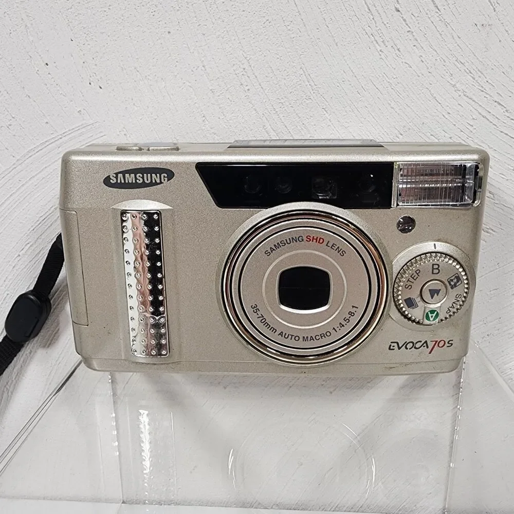 Samsung Evoca 70 S Quartz Date Camera 35mm Point and shoot Untested Clean